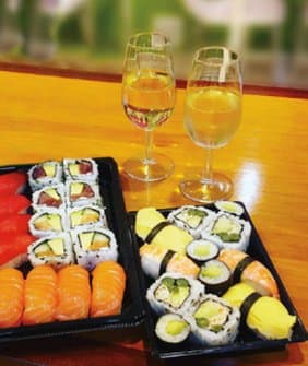 Sushi y Copas de Vino